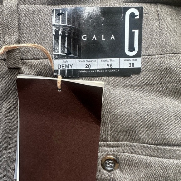 GALA Tan Dress Pants - Picture 5 of 6